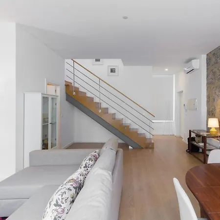 Apartment Clube Charming - Clerigos